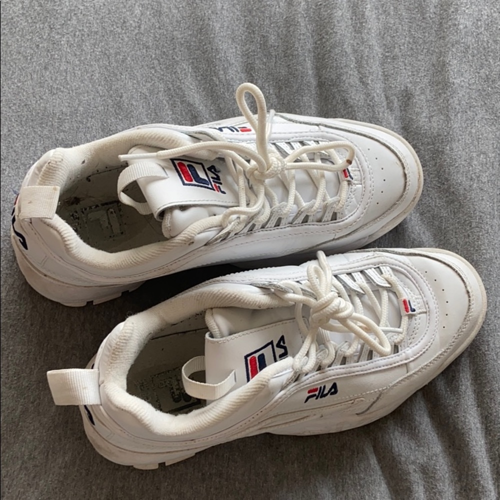 Filas - Picture 2 of 2